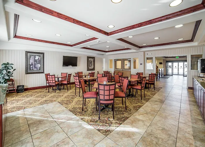 Comfort & Rock Springs-green River Hotel 4*